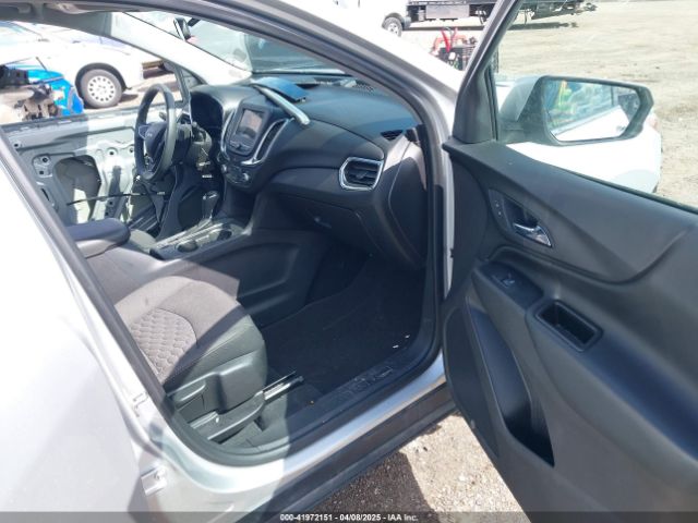 3GNAXKEV2KS571945 Chevrolet EQUINOX LT