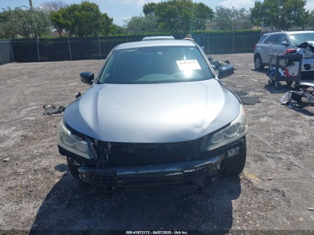 1HGCR2F33HA065142 Honda ACCORD LX