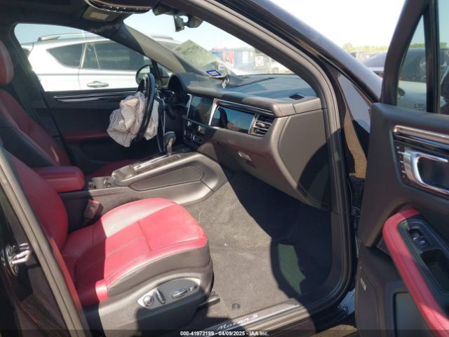 WP1AG2A52NLB23793 Porsche MACAN S