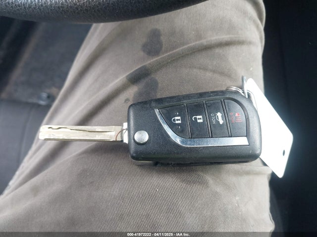 4T1B11HK9KU775213 Toyota CAMRY LE