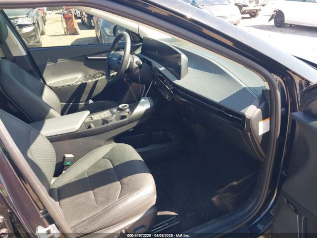 2022 KIA EV6 KNDC3DLC1N5088861 Photo 4