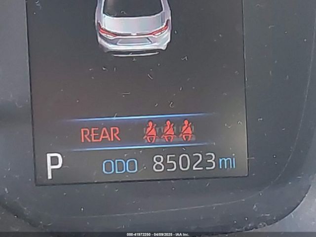 5YFEPMAE4MP254678 Toyota COROLLA LE