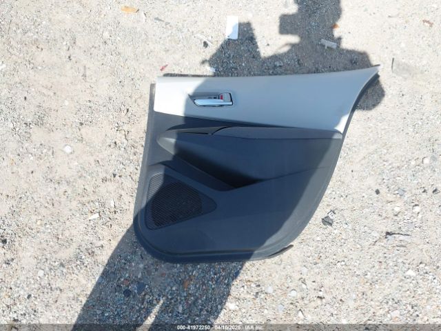 5YFEPMAE4MP254678 Toyota COROLLA LE