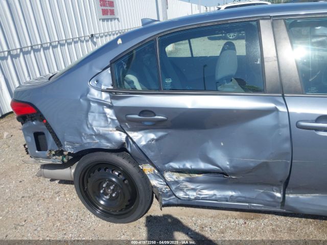 5YFEPMAE4MP254678 Toyota COROLLA LE