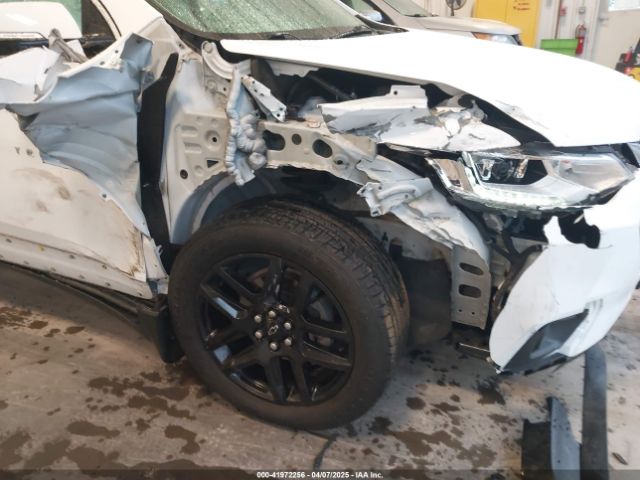 1GNEVHKW2KJ208800 Chevrolet Traverse 3lt