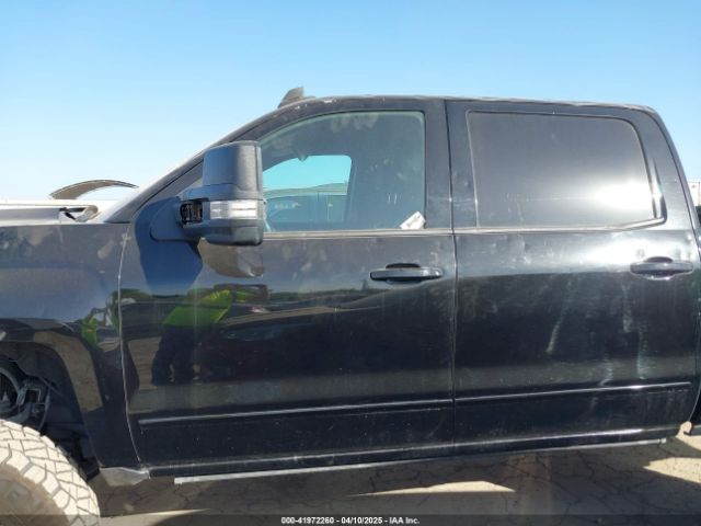 3GCUKREC7JG263005 Chevrolet Silverado 1500 2lt