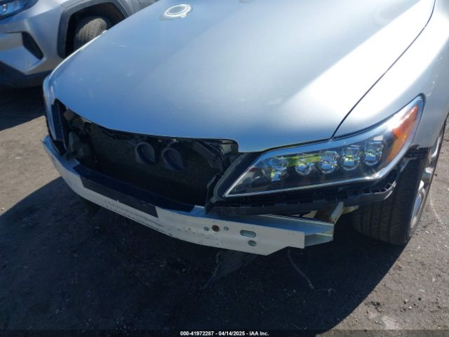 JH4KC1F3XEC002575 Acura RLX