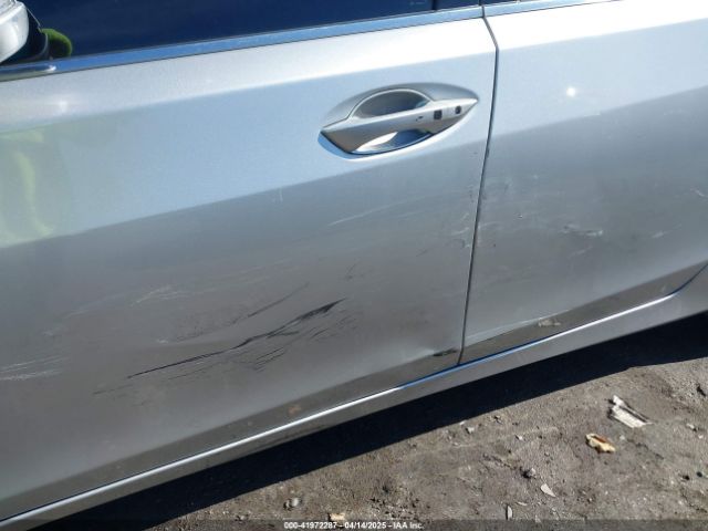 JH4KC1F3XEC002575 Acura RLX