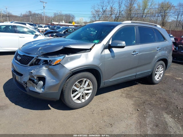 5XYKT4A60FG606279 KIA SORENTO LX