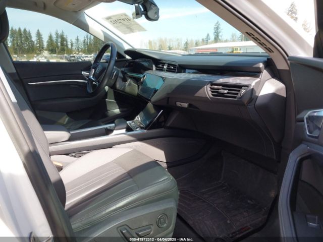 WA12AAGE1MB000851 Audi E-tron Sportback Premium Plus Quattro