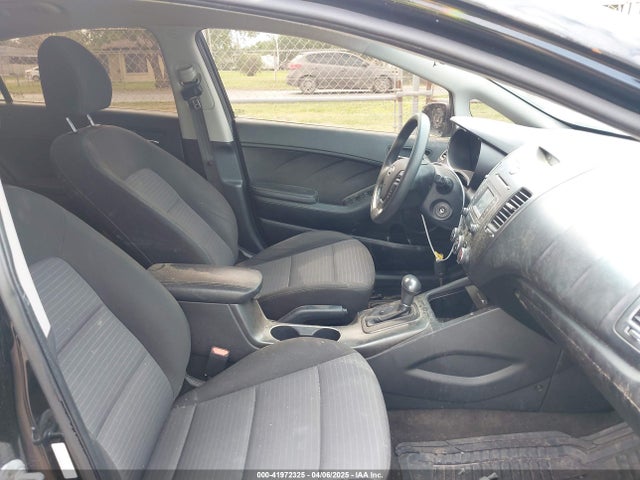 KNAFX4A6XG5574714 KIA FORTE LX