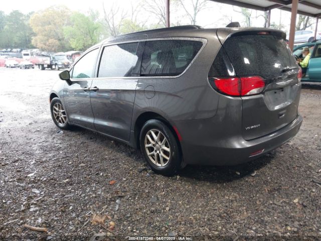 2021 CHRYSLER VOYAGER 2C4RC1DG6MR547412 Photo 2