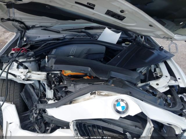 WBA8E1G3XHNU15820 BMW 320i
