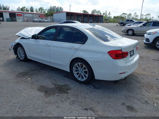 WBA8E1G3XHNU15820 BMW 320i