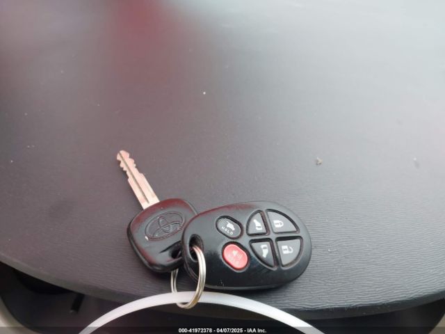 5TDYK3DC1ES416999 Toyota Sienna Xle V6 8 Passenger