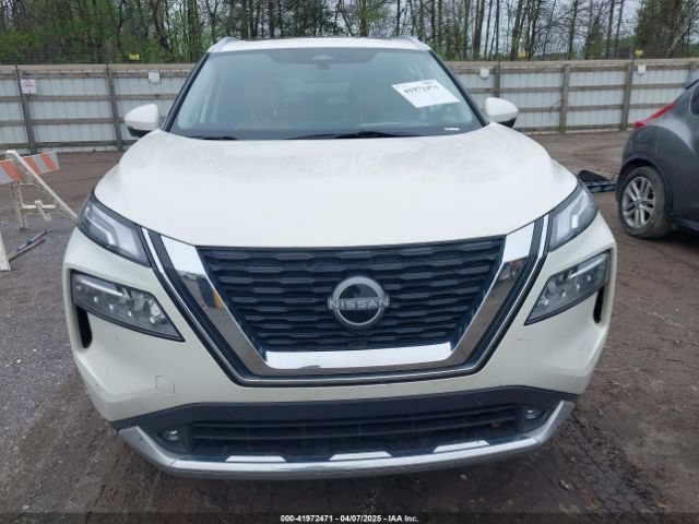 JN8BT3DC3NW118977 Nissan Rogue Platinum Fwd