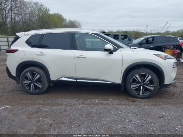 JN8BT3DC3NW118977 Nissan Rogue Platinum Fwd