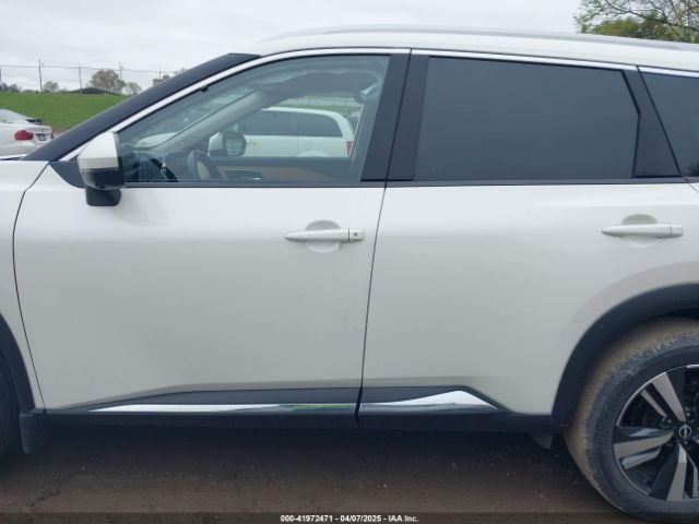 JN8BT3DC3NW118977 Nissan Rogue Platinum Fwd