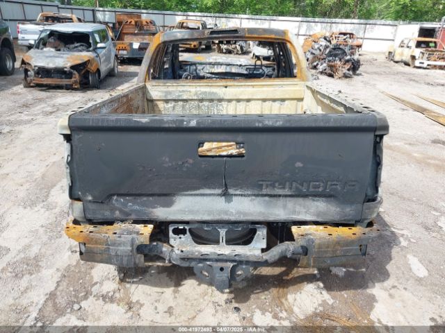 5TFDY5F12KX848303 Toyota Tundra Sr5 5.7l V8