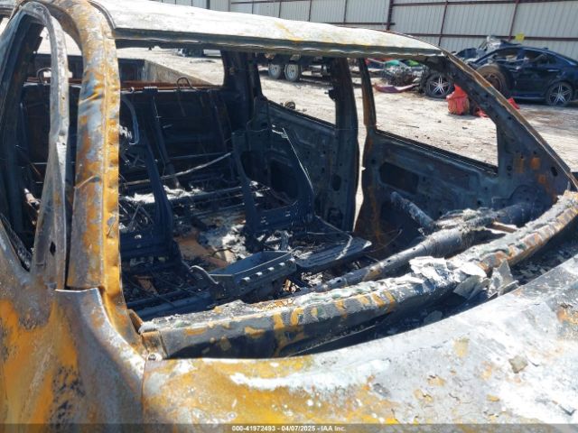 5TFDY5F12KX848303 Toyota Tundra Sr5 5.7l V8