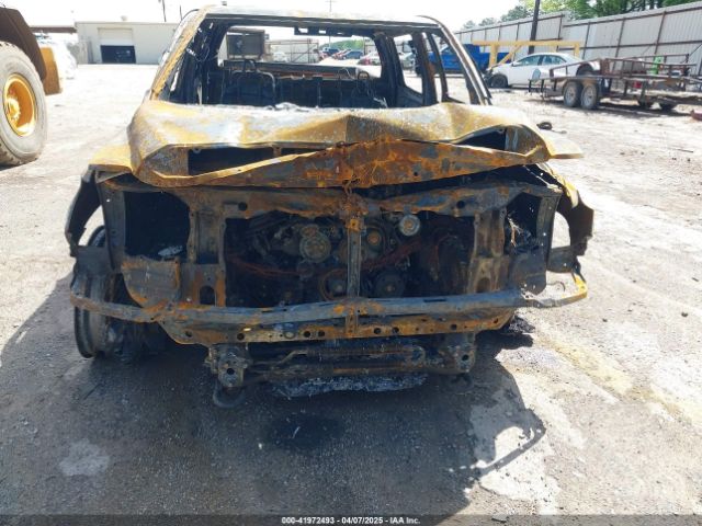 5TFDY5F12KX848303 Toyota Tundra Sr5 5.7l V8
