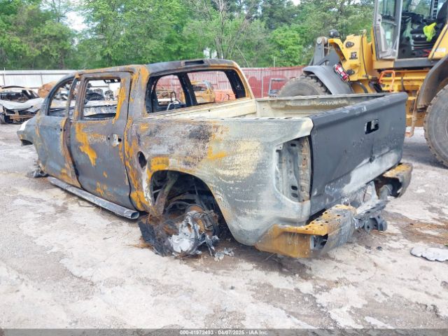 5TFDY5F12KX848303 Toyota Tundra Sr5 5.7l V8