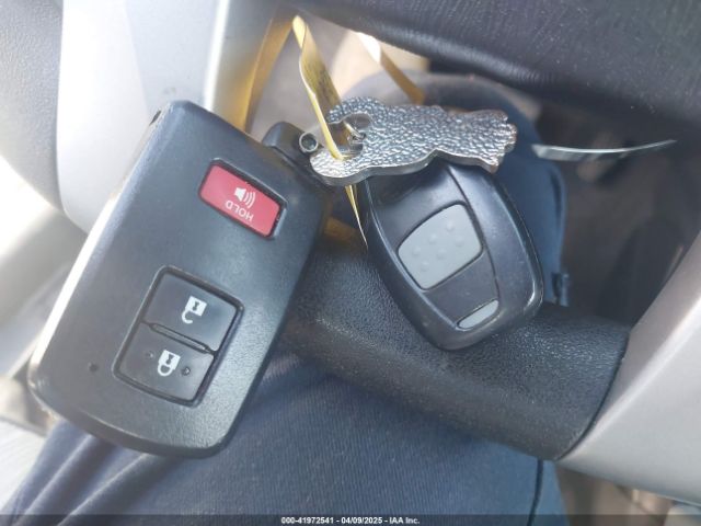 JTDKDTB32E1564580 Toyota Prius C Three