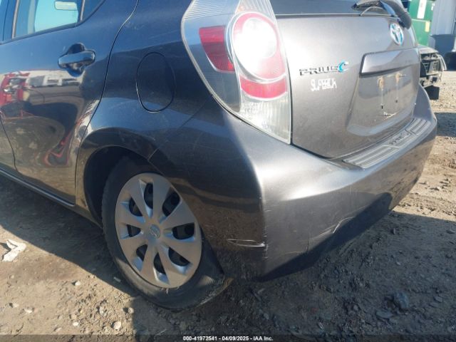 JTDKDTB32E1564580 Toyota Prius C Three