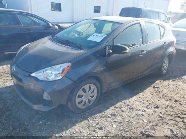 JTDKDTB32E1564580 Toyota Prius C Three