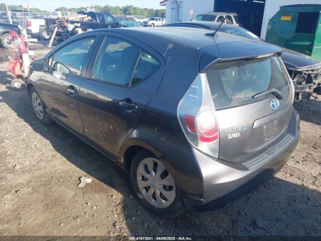 JTDKDTB32E1564580 Toyota Prius C Three