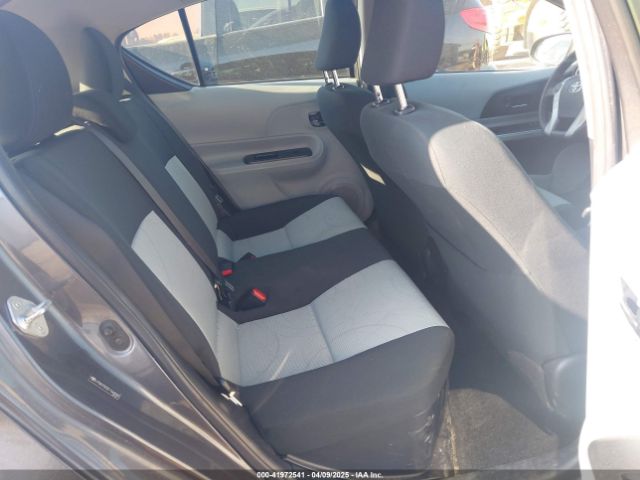 JTDKDTB32E1564580 Toyota Prius C Three