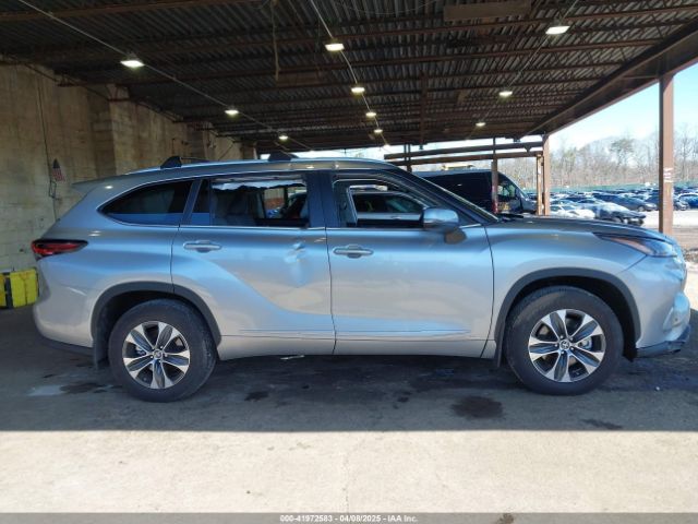 5TDKBRCH7SS658102 Toyota Highlander Hybrid Xle