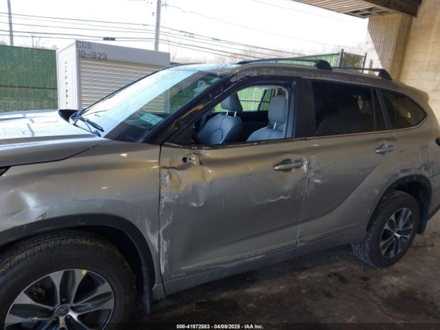 5TDKBRCH7SS658102 Toyota Highlander Hybrid Xle