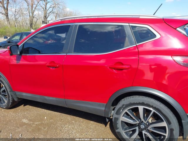 JN1BJ1CR4HW128467 Nissan Rogue Sport Sl