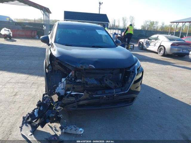 5N1AT3ABXMC836766 Nissan Rogue S Intelligent Awd