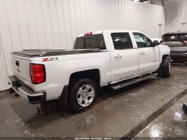 2018 CHEVROLET SILVERADO 1500 3GCUKREC0JG216382 Photo 3