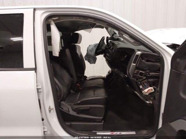 2018 CHEVROLET SILVERADO 1500 3GCUKREC0JG216382 Photo 4