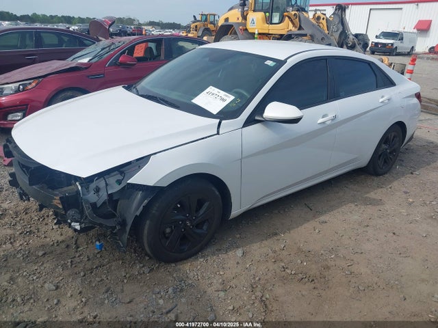 5NPLS4AG2NH053996 Hyundai ELANTRA SEL