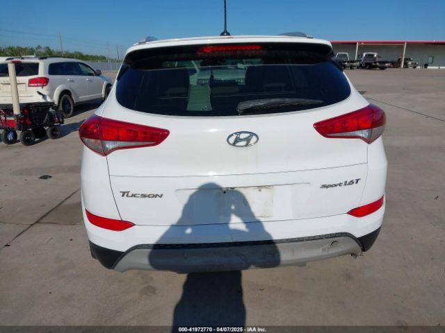 KM8J33A23HU430831 Hyundai Tucson Sport