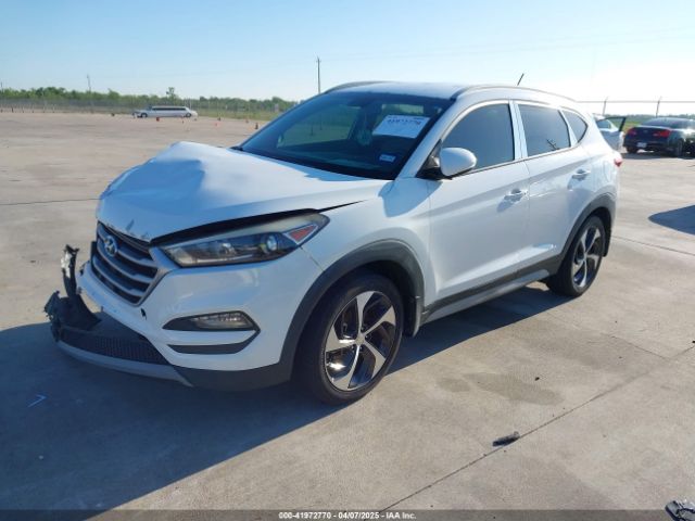 KM8J33A23HU430831 Hyundai Tucson Sport