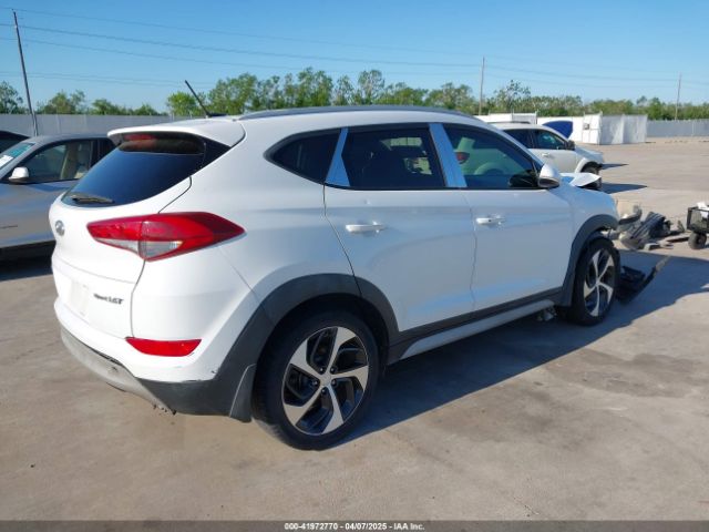 KM8J33A23HU430831 Hyundai Tucson Sport