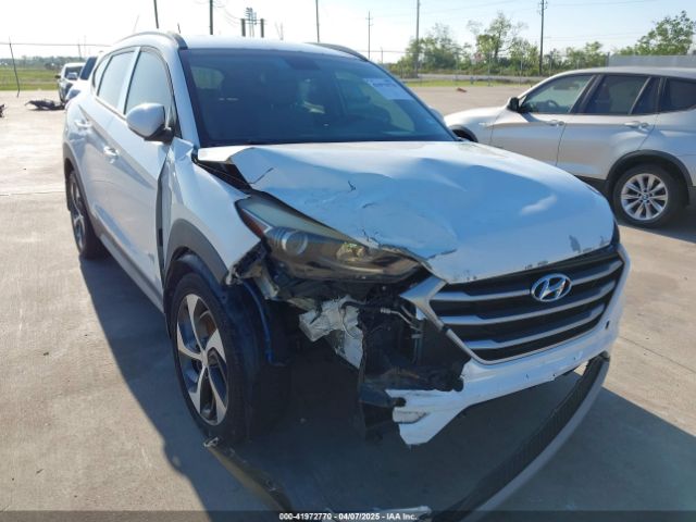 KM8J33A23HU430831 Hyundai Tucson Sport