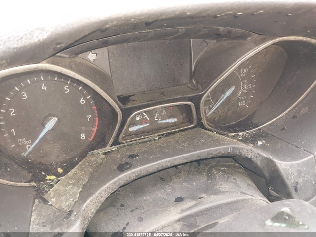 1FADP3FE8JL256720 Ford FOCUS SE