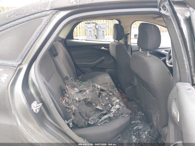 1FADP3FE8JL256720 Ford FOCUS SE