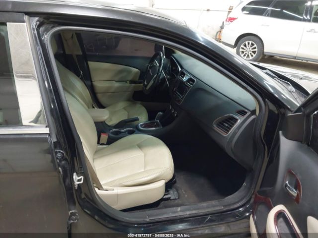 2011 CHRYSLER 200 1C3BC2FG0BN582109 Photo 4