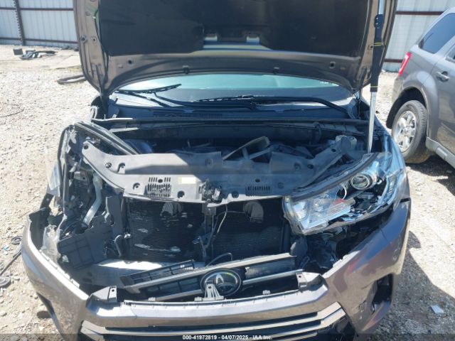 5TDKZRFH5HS521093 Toyota Highlander Xle