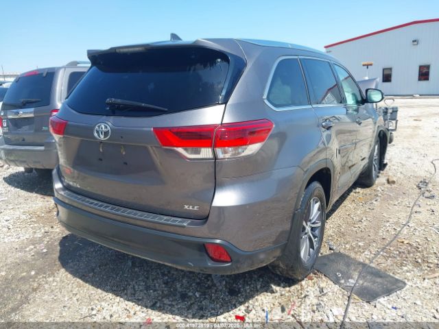 5TDKZRFH5HS521093 Toyota Highlander Xle