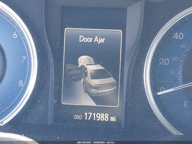 4T1BF1FK5FU877473 Toyota CAMRY XLE