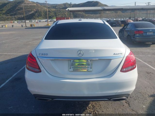 55SWF4KB5FU003886 Mercedes-Benz C 300 4matic/luxury 4matic/sport 4matic