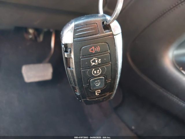 5LMCJ1C91HUL68453 Lincoln Mkc Premiere